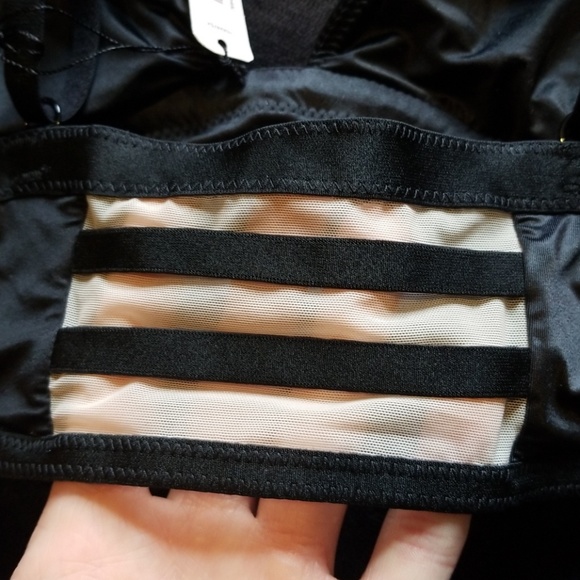 Victoria's Secret padded satin long line bralette - Picture 5 of 5